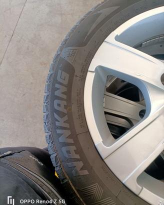Gomme con cerchi per Astra 2013
