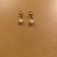 Orecchini oro giallo e perle