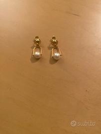 Orecchini oro giallo e perle