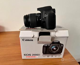Macchina fotografica CANON EOS 2000D