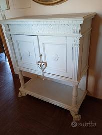 Mobile e specchio da soggiorno