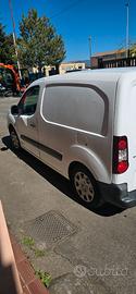 FURGONE PEGEOUT PARTNER DIESEL 1600 CC