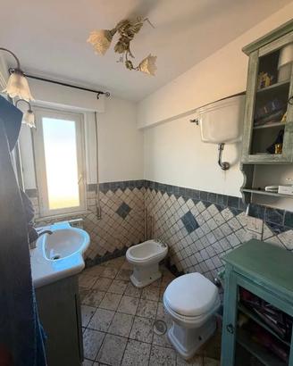 LARIANO BILOCALE ARREDATO Con TERRAZZO PRIVATO