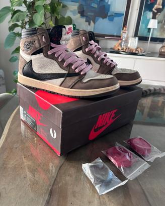 Nike travis scott