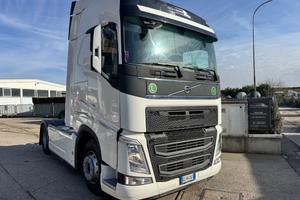 Trattore stradale Volvo FH500 - 2021