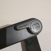 Coppia di accendini in plastica Pierre Cardin