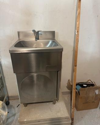 Lavello acciaio inox armadiato
