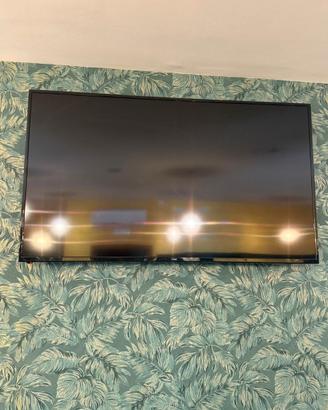 TV 65 POLLICI  UHD LED TV