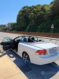 Volvo C70 cabrio 2,0 d 100kw 136 cv. 