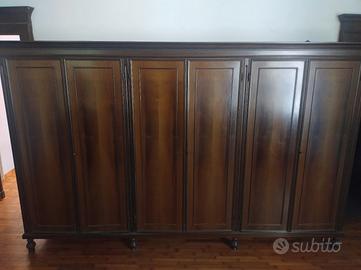 armadio 3 ante in legno  gratis 