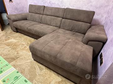 Divano in similpelle