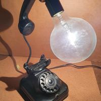 Lume-telefono da tavolo Face bachelite nera