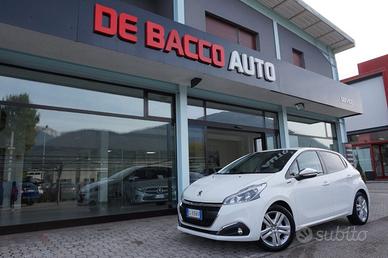 PEUGEOT 208 PureTech 82 Stop&Start Signature