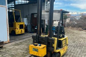 Carrello elevatore elettrico 15q