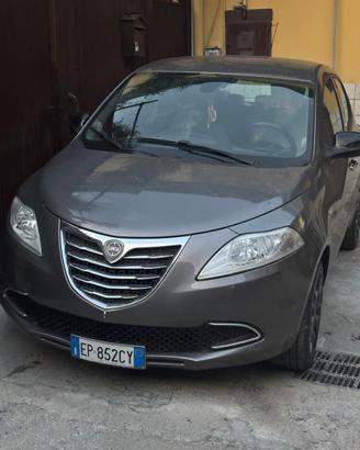 Lancia y 2013 1.2 benzina gpl casa madre perfetta