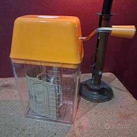 Sbattitore manuale vintage Kharkov