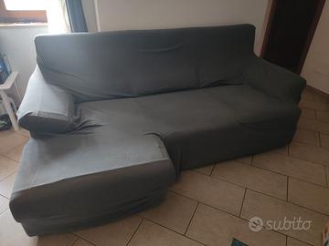 Divano con penisola poltrone e sofà