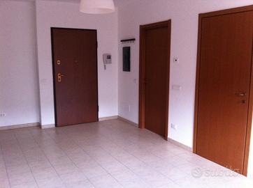 Open space semi arredato
