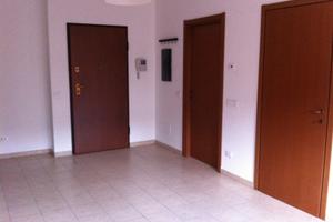 Open space semi arredato