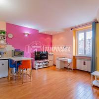 MONOLOCALE SOPRA ALLA METRO