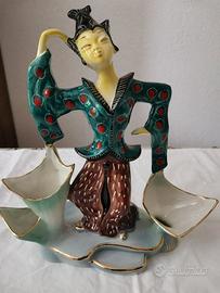 Statuetta ceramica donna orientale di V.Carraresi