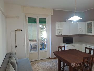 Parma Ospedale 3 camere arredate con posto auto