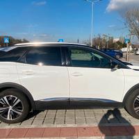 SUV PEUGEOT 3008 Allure benzina TURBO SPORT  2018