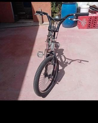 bicicletta bmx 