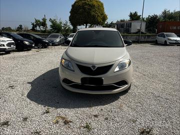 Lancia Ypsilon 1.3 MJT 16V 95 CV 5 porte S&S Gold
