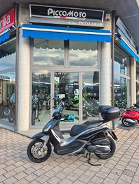 Piaggio Beverly 350 sport touring
