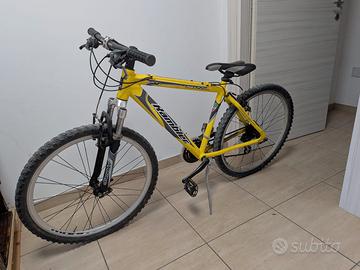 Mountain Bike Rampichino Nuzzi 26" ammortizzata -