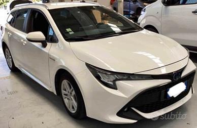 Toyota Corolla Touring Sports 1.8 Hybrid Business 