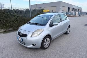 Toyota Yaris 1.3 5 porte