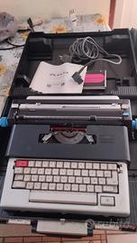 macchina da scrivere Olivetti con custodia 