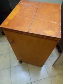 Mobile asse da stiro