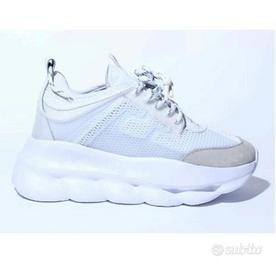 versace chain reaction