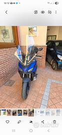 Scooter aprilia SR GT 200