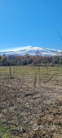 Terreno con rustico a Castiglione di Sicilia