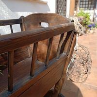 culla antica in legno