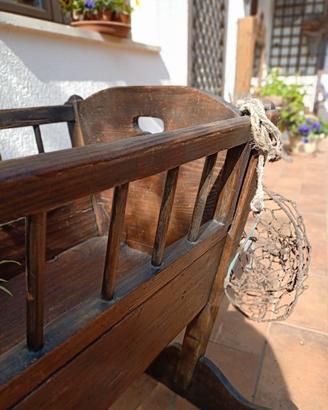 culla antica in legno