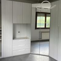 Armadio 8 ante con cabina armadio