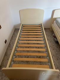 Letto singolo con rete a doghe