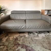 Divano similpelle grigio 3 posti