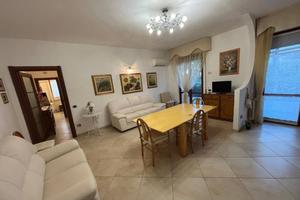 Appartamento di 80 m² con 3 locali a Massa