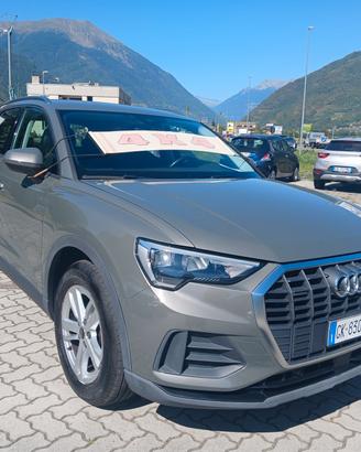 Audi Q3 40 TDI quattro S tronic Business Advanced