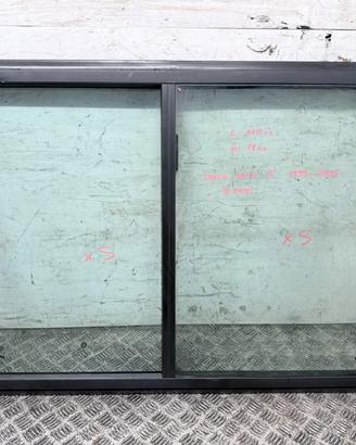 Vetro Posteriore Sinistro Iveco Daily 3 Serie 1999