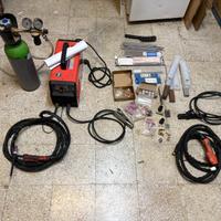 Saldatrice modello CT-520 TIG/MMA/PLASMA 220V