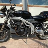 Ricambi triumph Speed triple 955i 2004 955