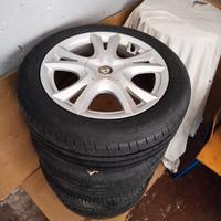 Alfa Mito cerchi 16 con gomme 