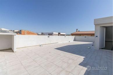 Rifinito trilocale con terrazza e impianto fotovol